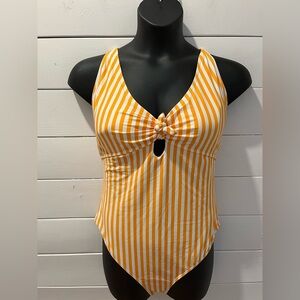 💛 TRENDSETTER Striped Yellow & White One-Piece Swimsuit - Size 18